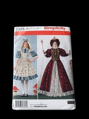 Simplicity 2325 Alice in Wonderland Queen of Hearts Costume Pattern 14-22 Uncut
